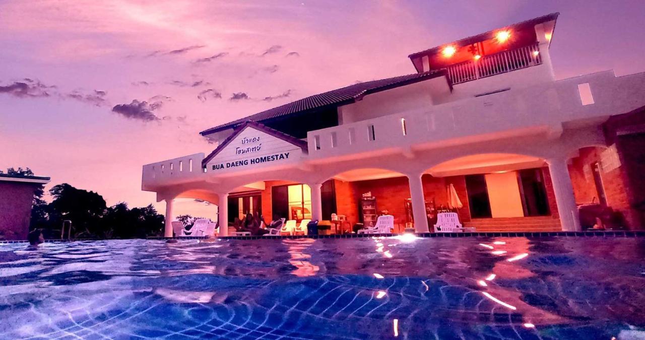 Bua Daeng Homestay Resort Kumphawapi Εξωτερικό φωτογραφία