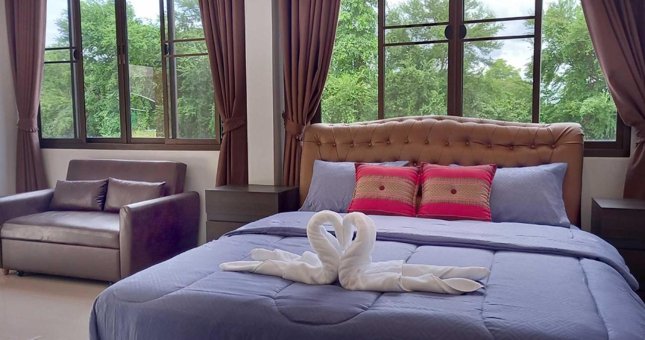 Bua Daeng Homestay Resort Kumphawapi Εξωτερικό φωτογραφία