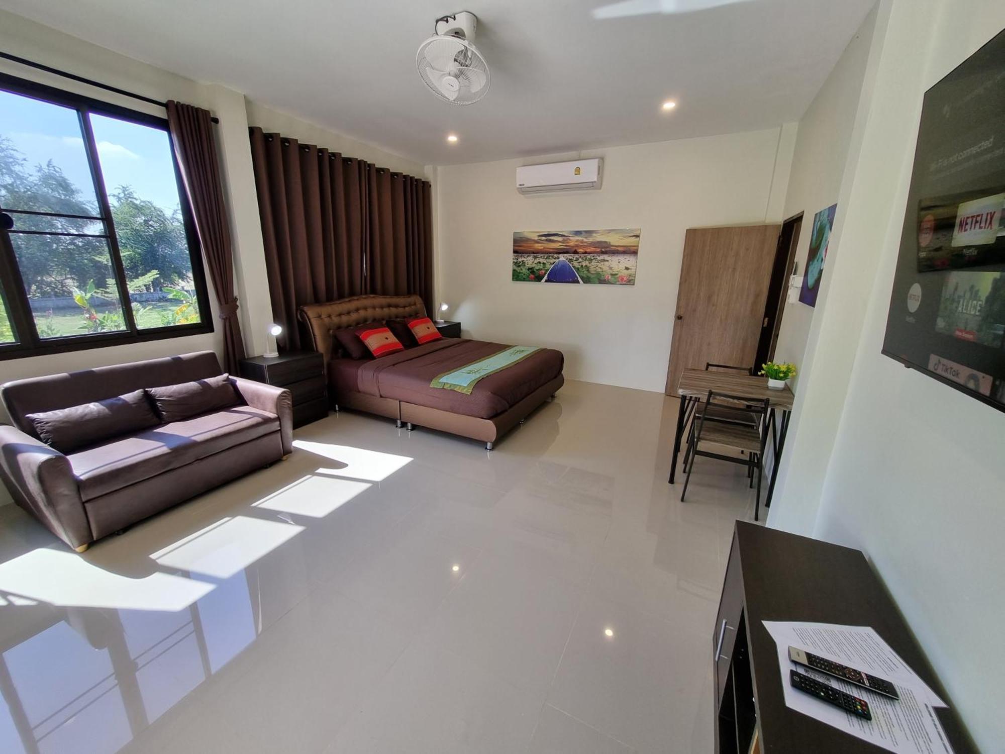 Bua Daeng Homestay Resort Kumphawapi Εξωτερικό φωτογραφία