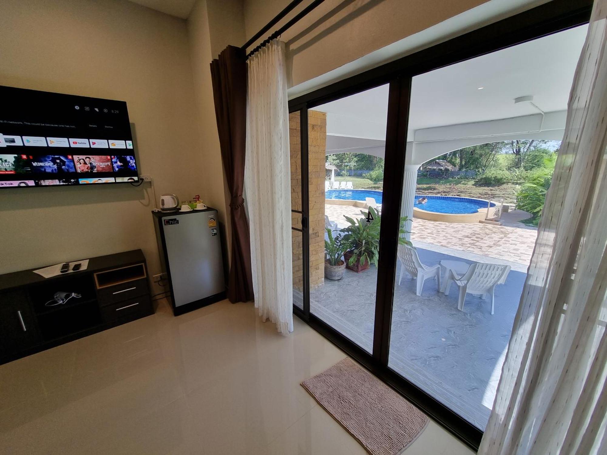 Bua Daeng Homestay Resort Kumphawapi Εξωτερικό φωτογραφία