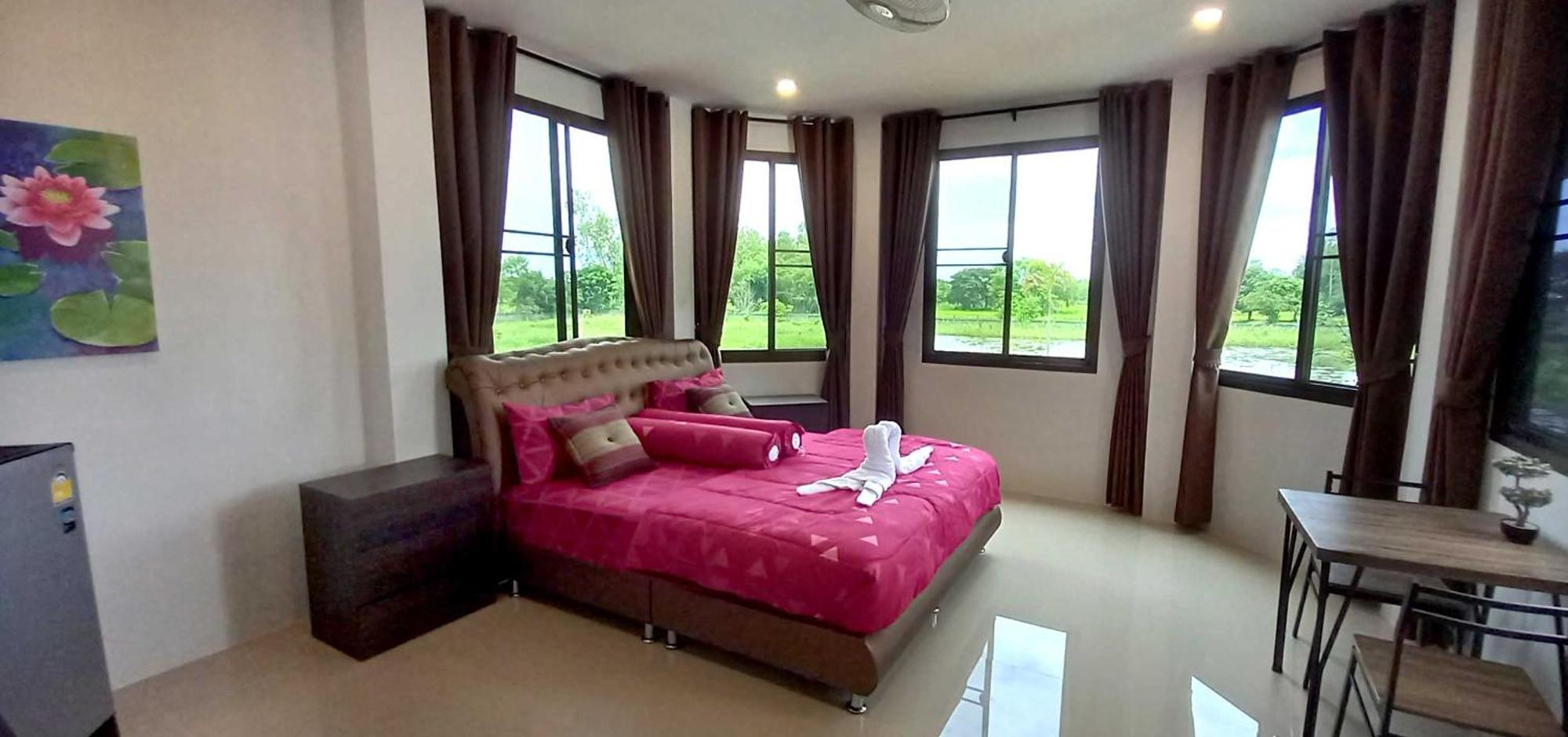 Bua Daeng Homestay Resort Kumphawapi Εξωτερικό φωτογραφία