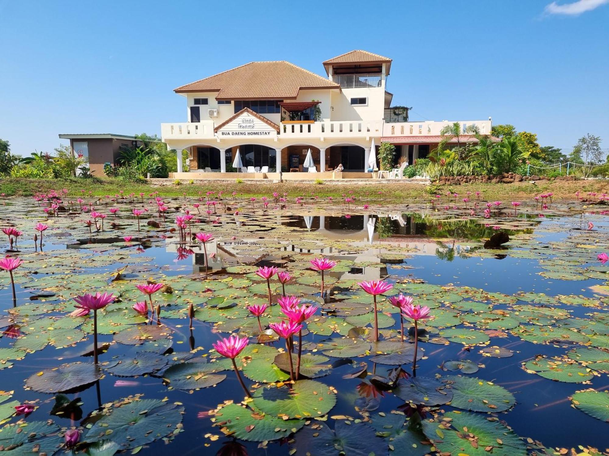 Bua Daeng Homestay Resort Kumphawapi Εξωτερικό φωτογραφία